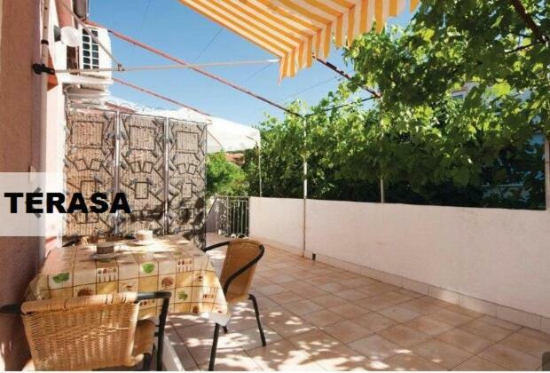 Apartmani Kovacic Murter Exterior foto
