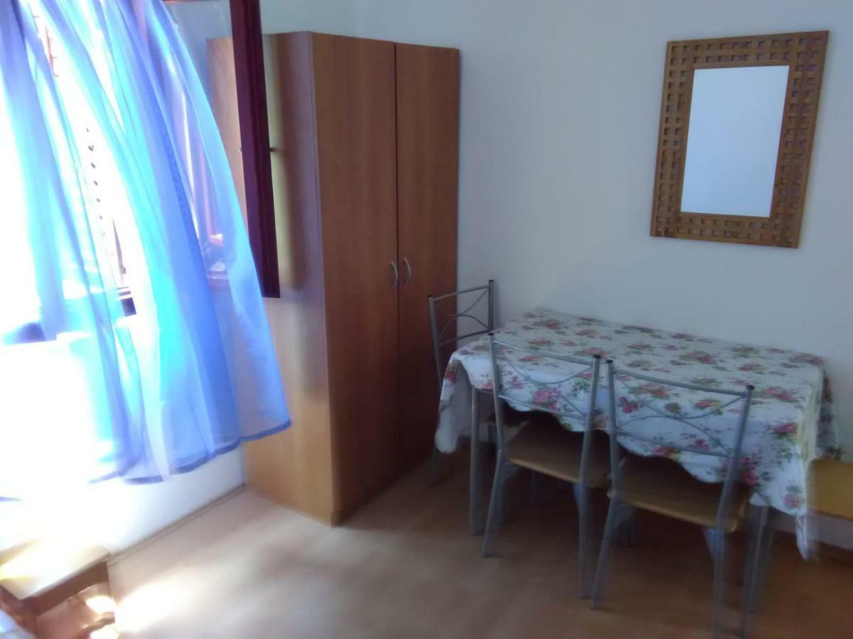 Apartmani Kovacic Murter Exterior foto